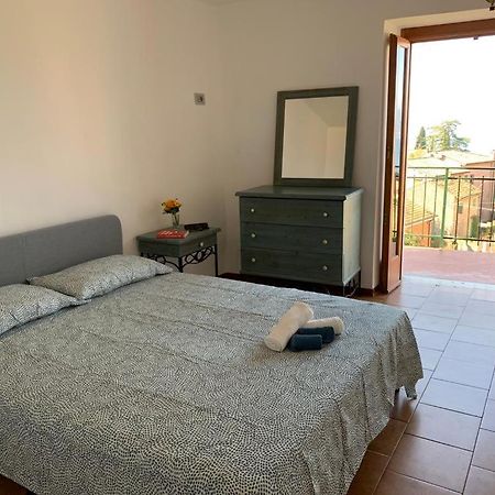 Casa Lisetta, 3-Room Apartment With Lake View Torri Del Benaco Ngoại thất bức ảnh